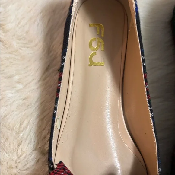 F5J Plaid Bow Flats in Red and Blue - Picture 3 of 8